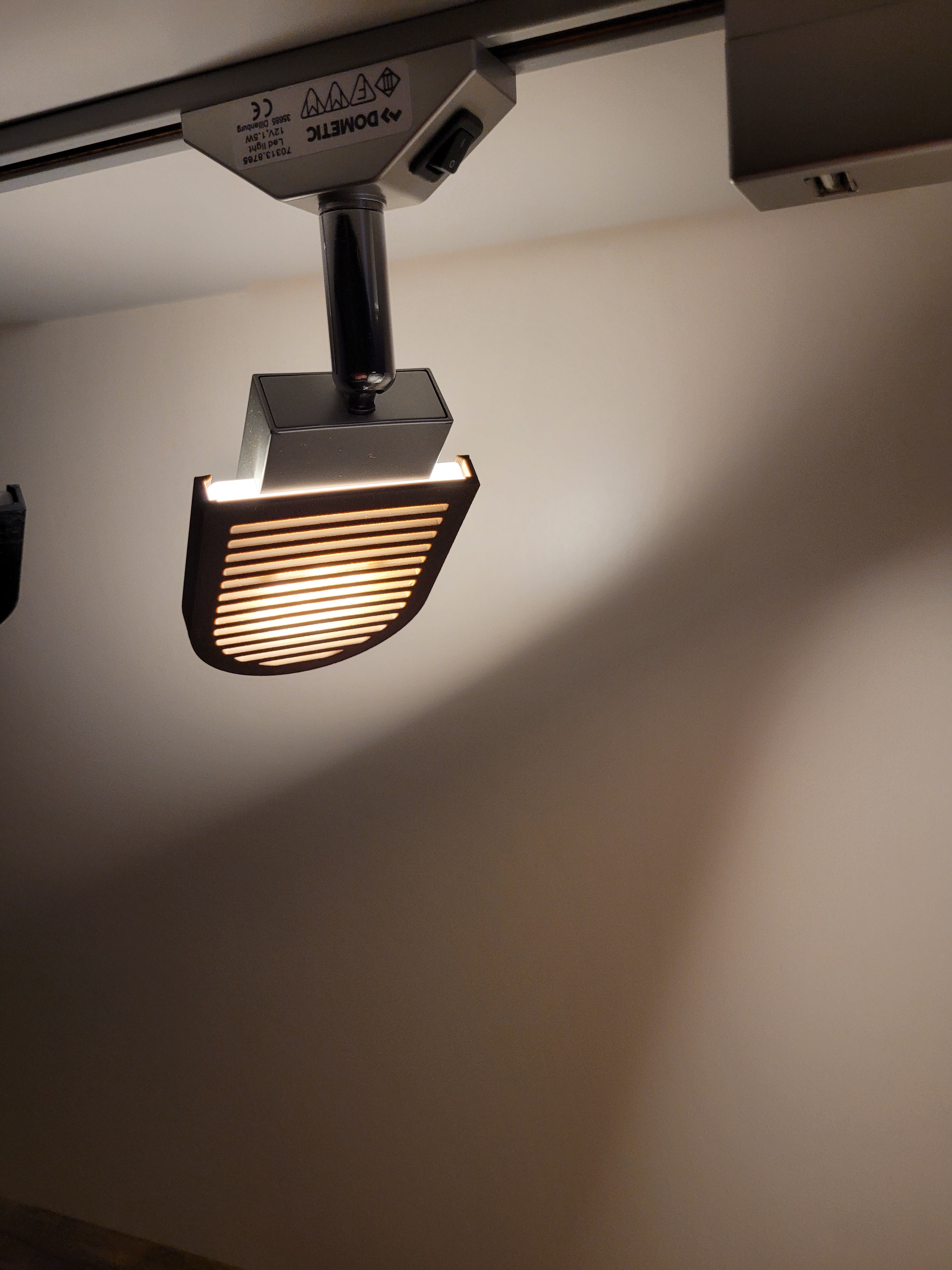 Dimkap voor Railspot Caravan